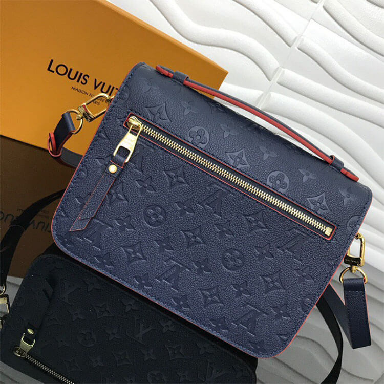 LV Pochette Metis Handbag