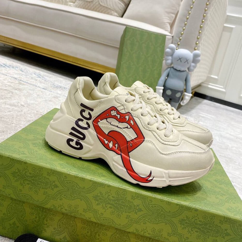 Rhyton sneaker with mouth print