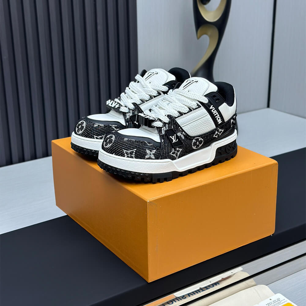 LV Trainer Maxi Sneaker