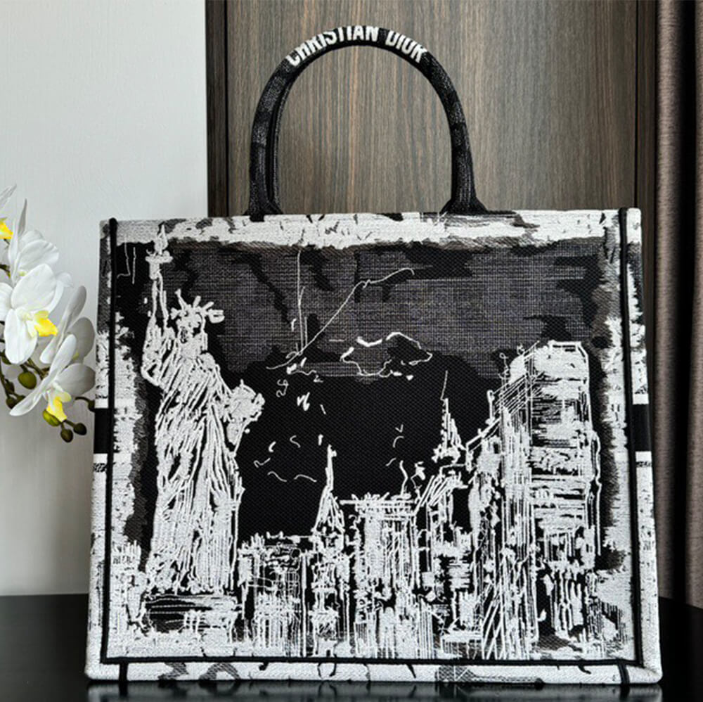 Medium Dior Book Tote