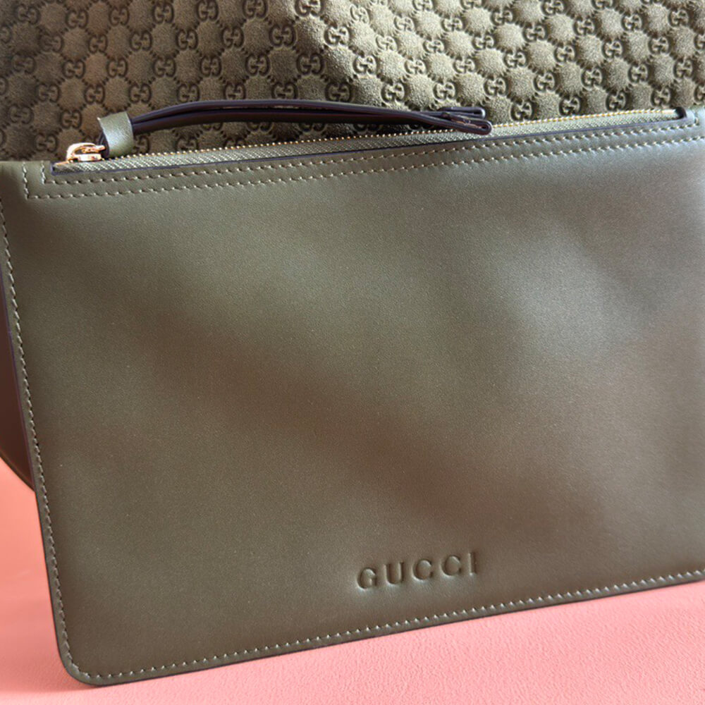 Gucci B medium shoulder bag