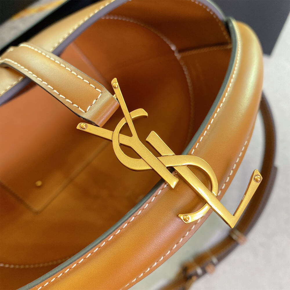 YSL LE 37 small in shiny leather