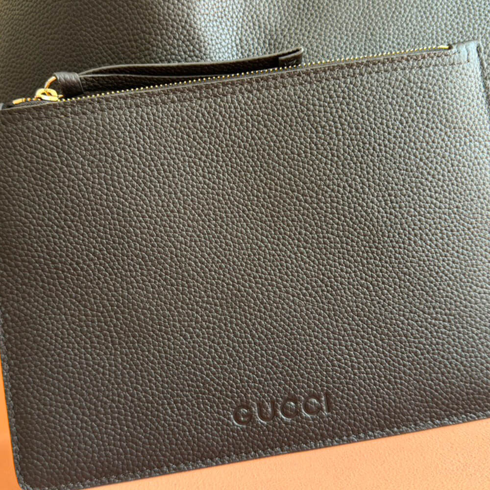 Gucci B medium shoulder bag