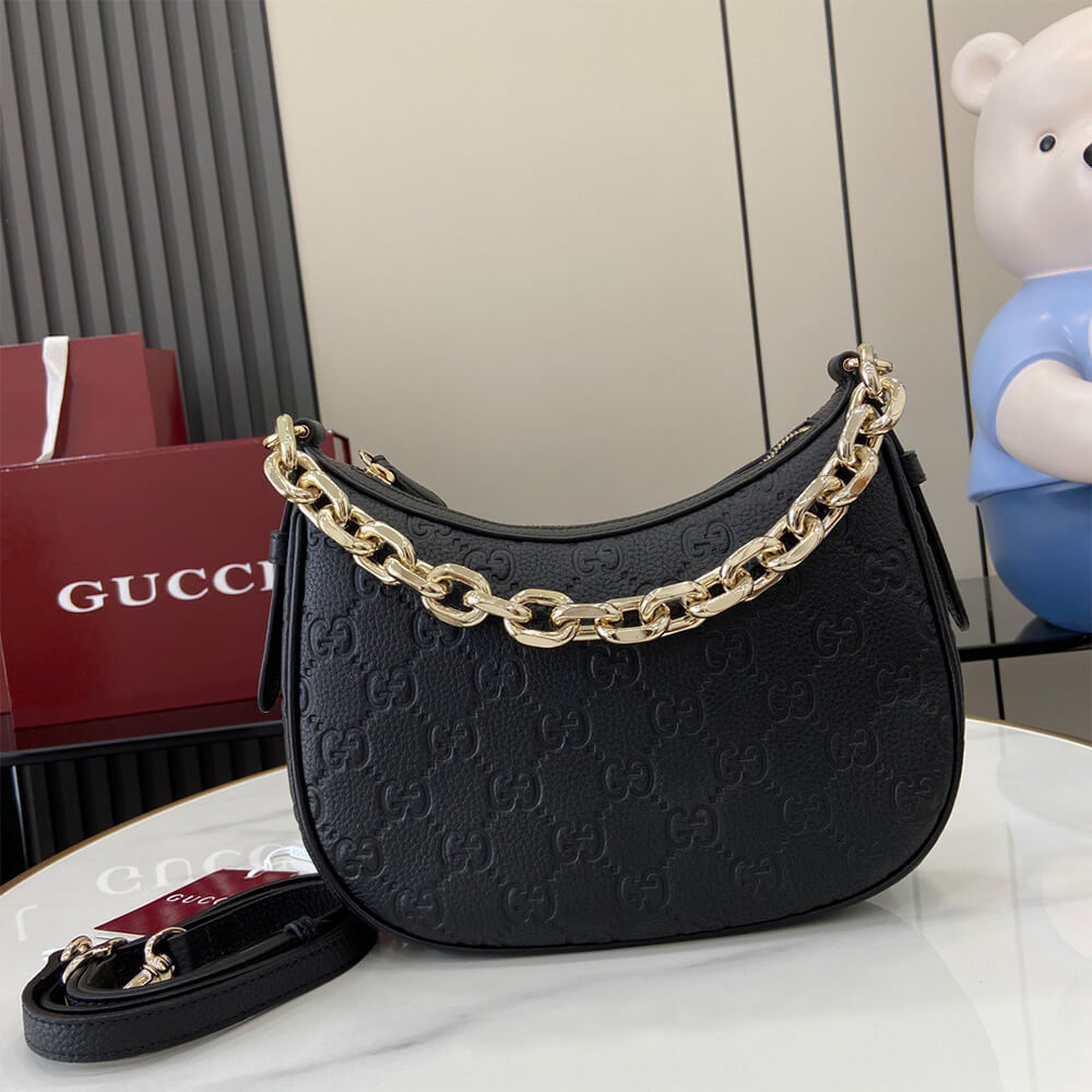 GG Emblem small shoulder bag