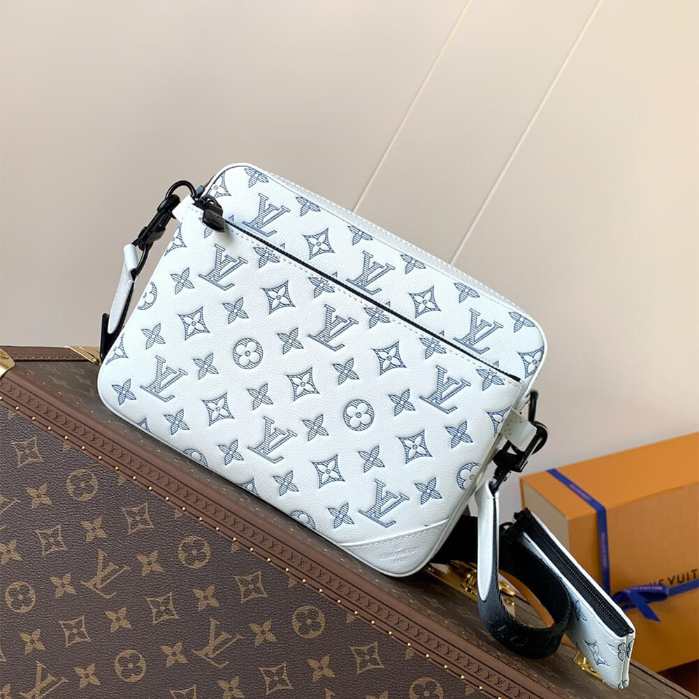 LV rio Messenger Bag