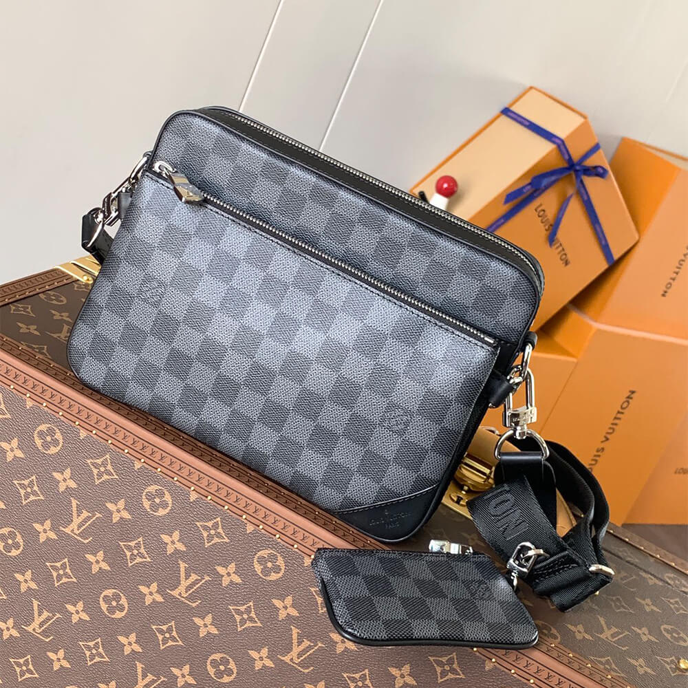 LV rio Messenger Bag