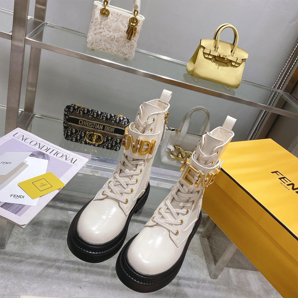 FENDI Fendigraphy logo-plaque leather boots