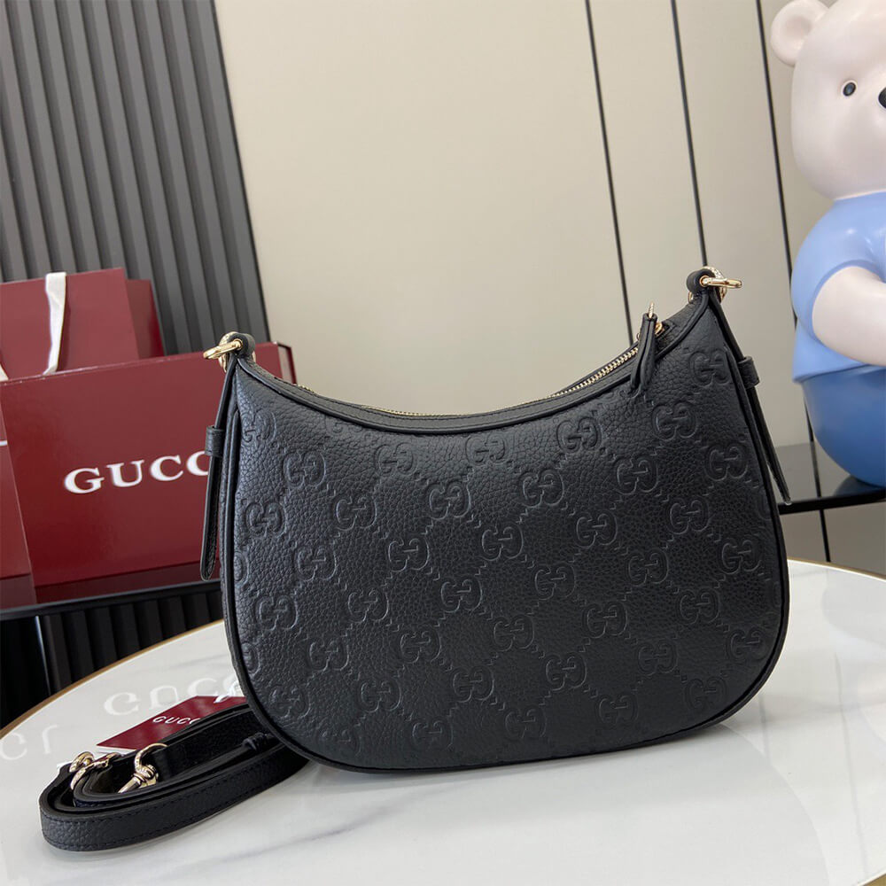 GG Emblem small shoulder bag