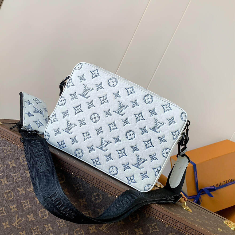 LV rio Messenger Bag