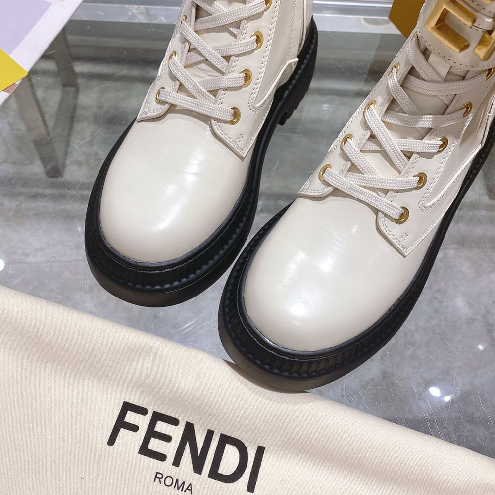 FENDI Fendigraphy logo-plaque leather boots