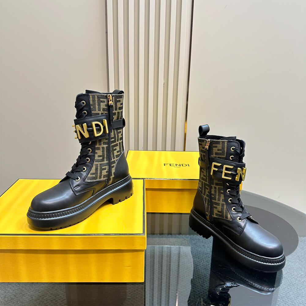 FENDI Fendigraphy logo-plaque leather boots