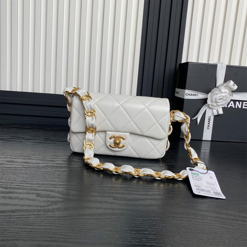 CHANEL Small Flap Bag(high-end grade)