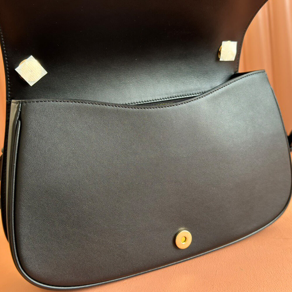 Gucci Blondie medium top handle bag